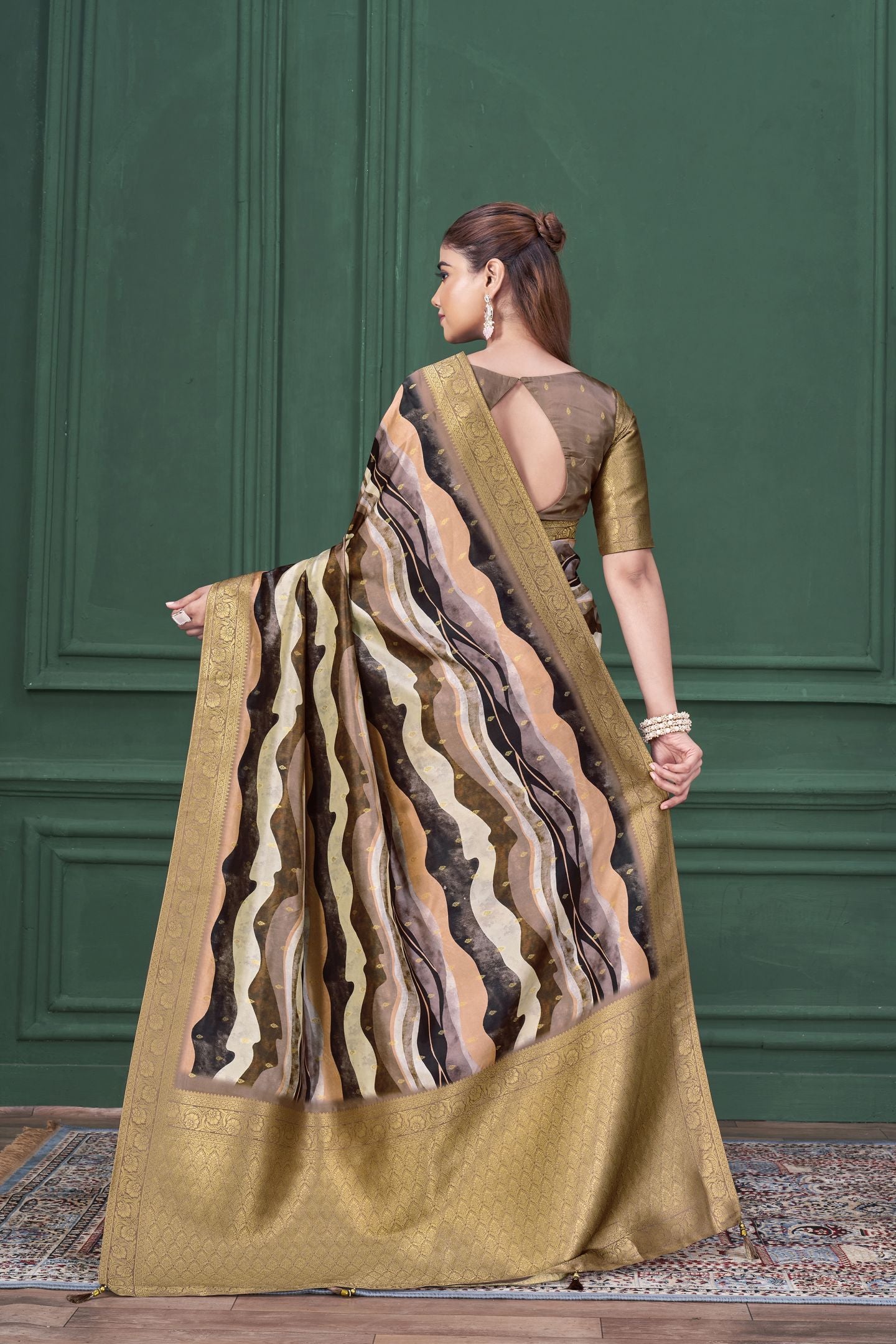 Lilac Purple Tussar Silk Jacquard Saree: Abstract Digital Print, Mohira Collection Unstitched Blouse