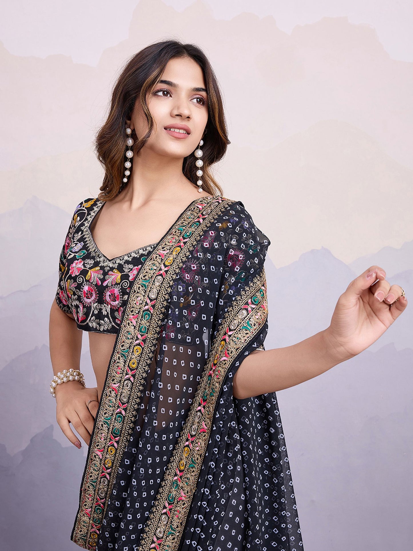 Black Georgette Bandhani Printed Saree: Embroidery Lace Border, Art Silk Blouse